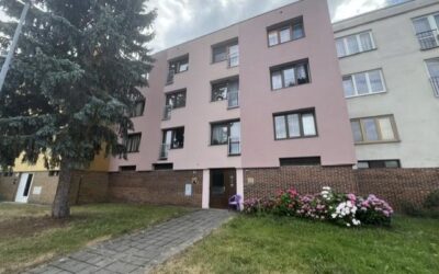 Pronájem bytu 3+1 s balkónem v Třeboni